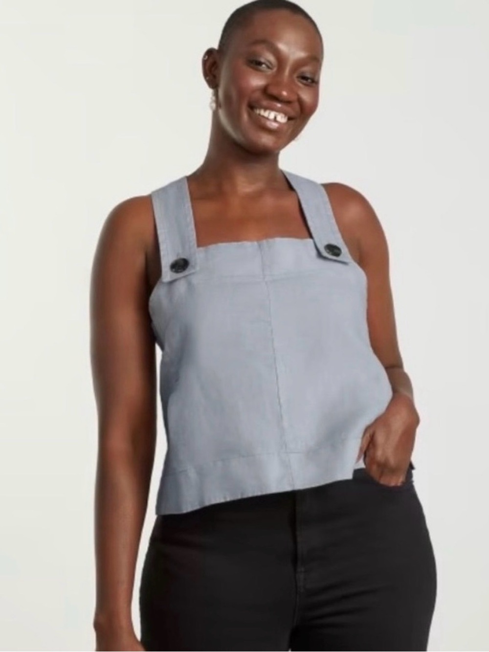 Everlane linen cami top with buttons. Size 00. XS